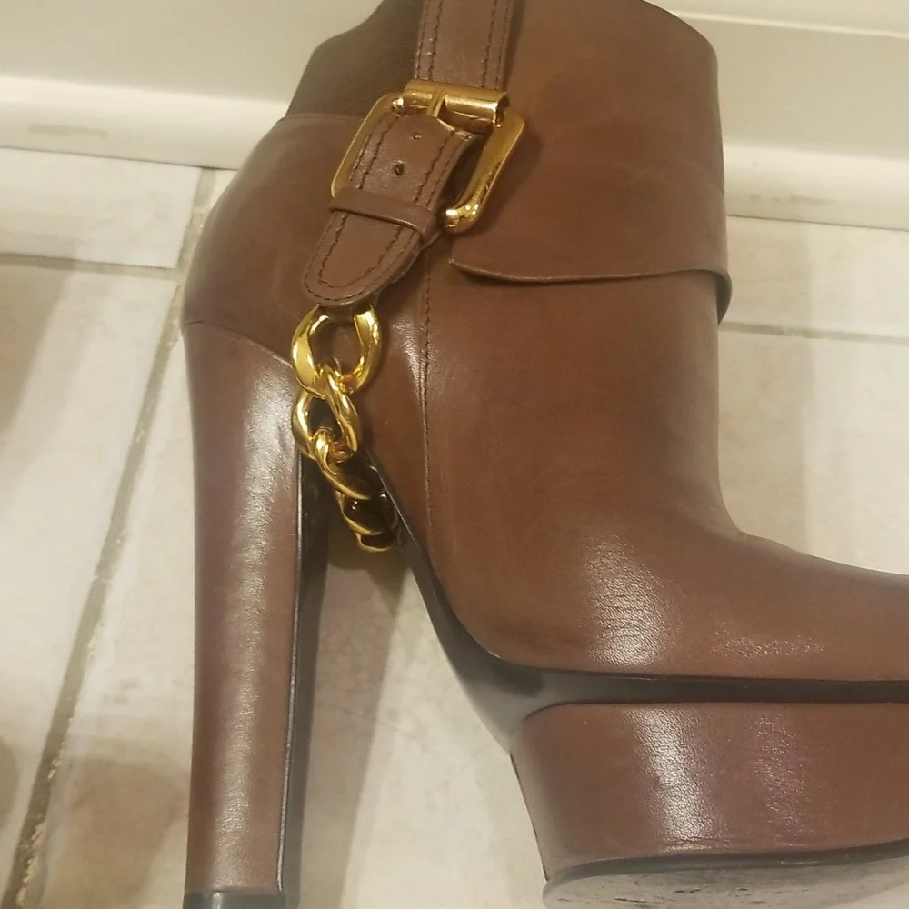 Donald J Pliner brown boots size 6.5M EUC...high heel sexy boots - Picture 9 of 16